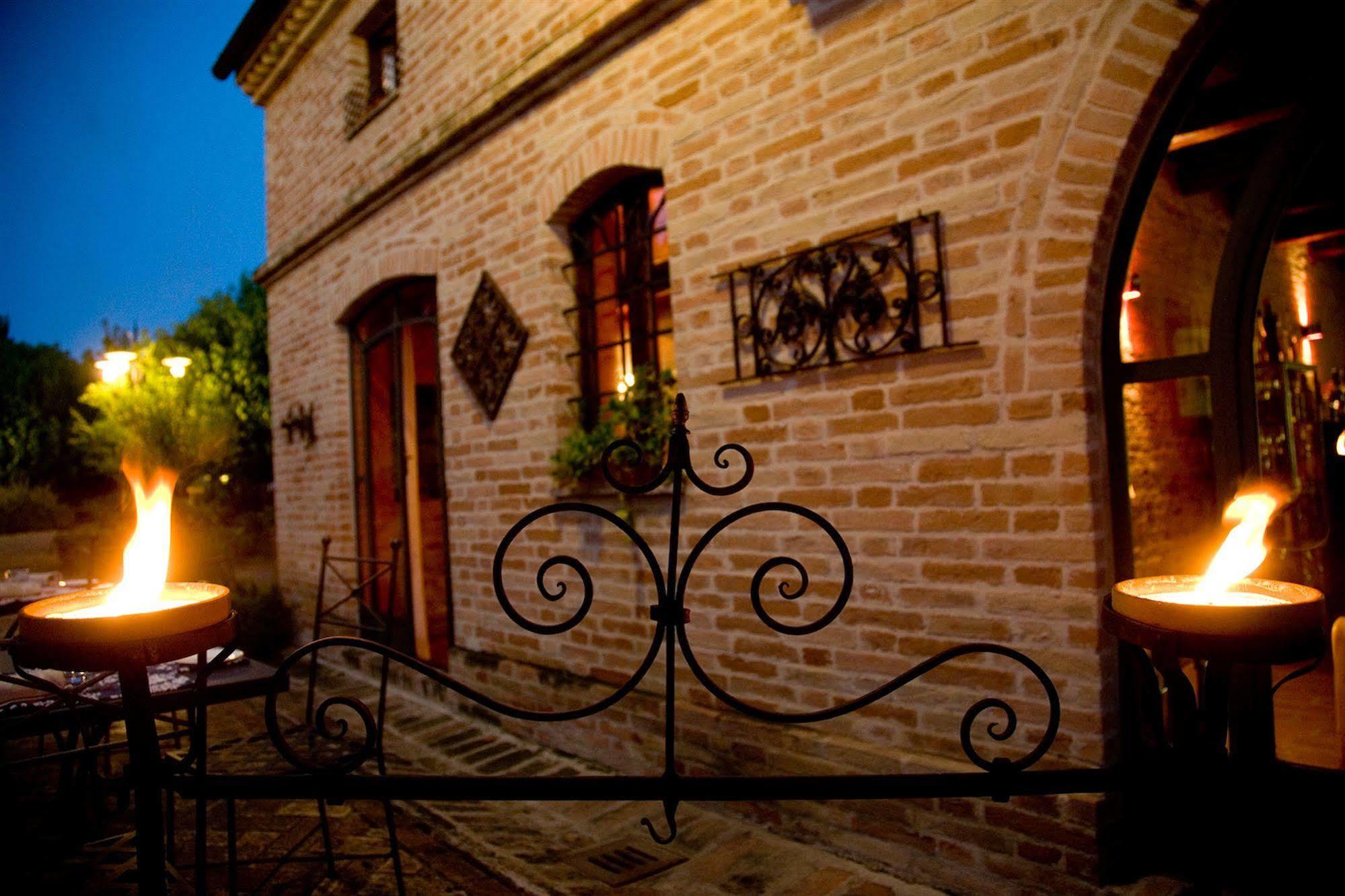 Albergo Le Case Macerata Exteriör bild