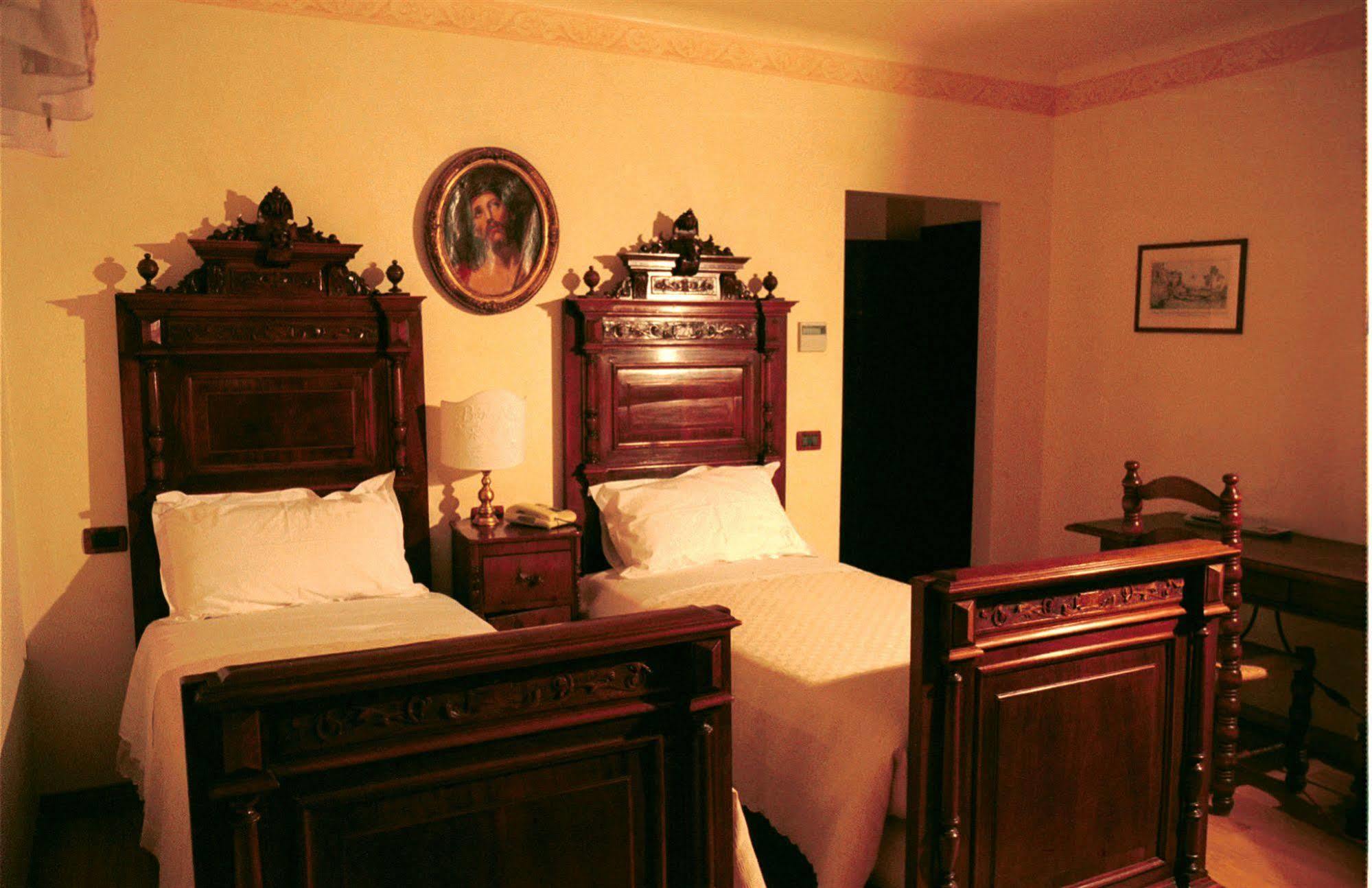 Albergo Le Case Macerata Exteriör bild